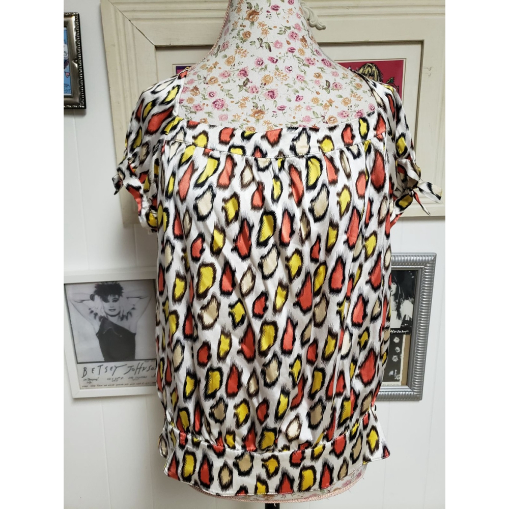 Guess stretch silk cheetah blouse